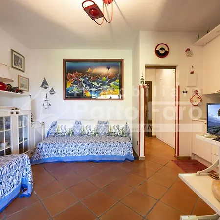 Villa 10d - Porto Mannu Grazioso Bilocale Con Patio E Giardino